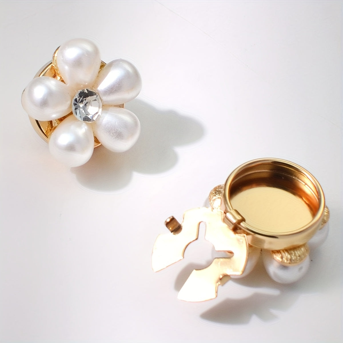 Luxury Five-Petal Flower Button Cover – Elegant Decorative Accessory for Shirts, Dresses & Special Occasions